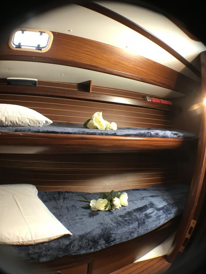 Bed&Boat Eolo 3 Hotell Venedig Exteriör bild